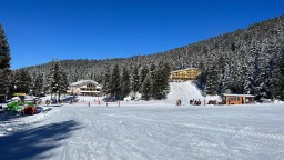 Постепенно отварят ски пистите в курорта Мальовица