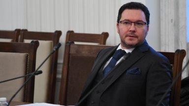 По думите му премиерът е търсил възможност да направи така