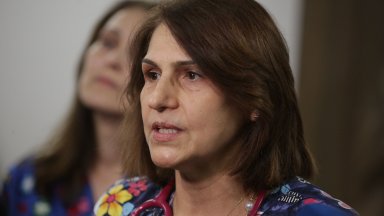 Бебето което вчера беше транспортирано със самолет Спартан от Варна