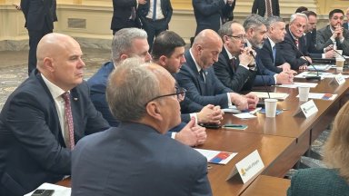 Преди да присъства на Молитвената закуска в Белия дом на