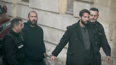 Братята Тейт и две румънски гражданки са под домашен арест