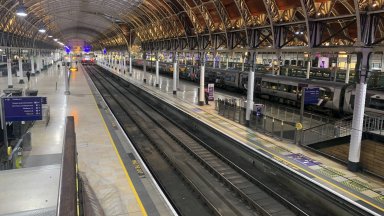 В Англия днес влакове почти няма да се движат тъй