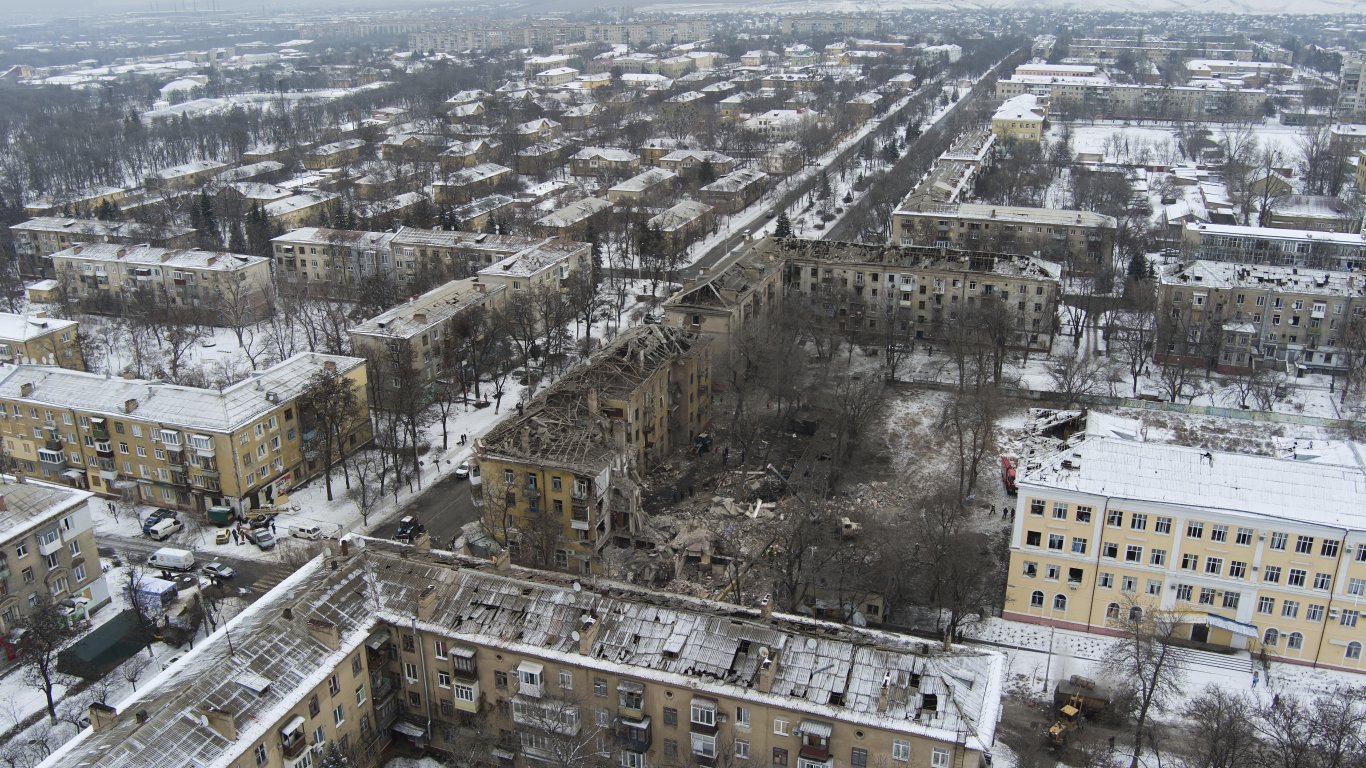 Две ракети удариха жилищни сгради в Краматорск