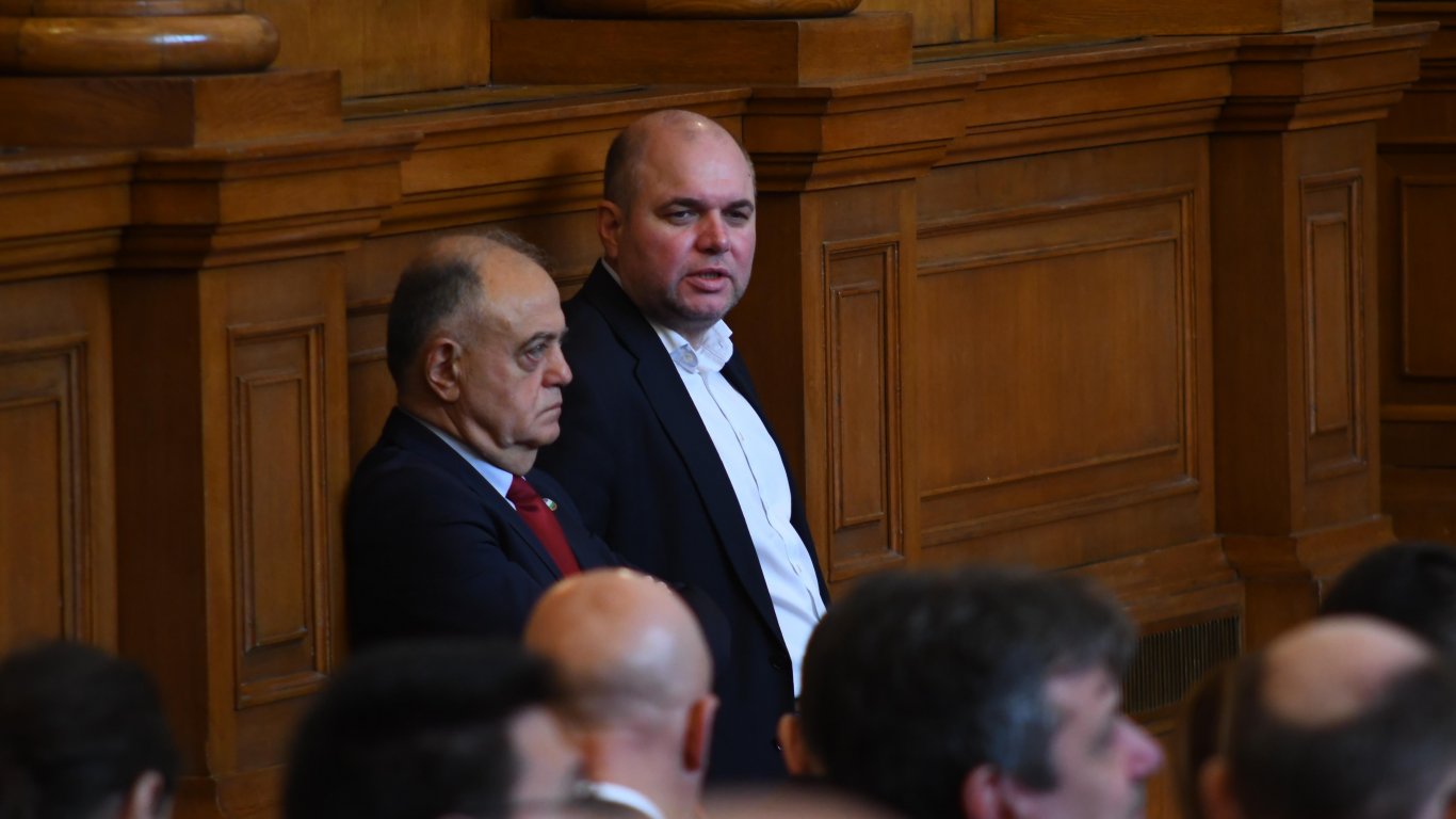 Атанас Атанасов: Готови сме на преговори за кабинет с ГЕРБ, но ние да излъчим експертите