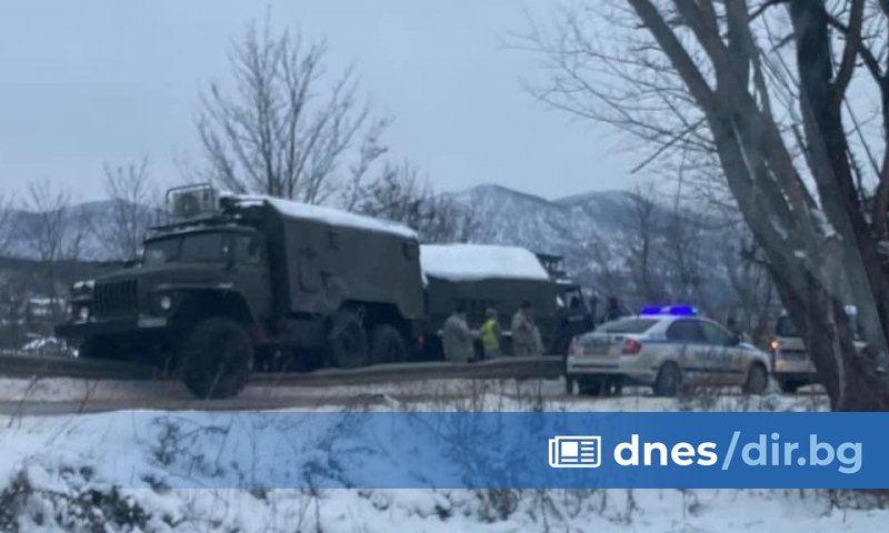 Катастрофа с военни камиони на път Е-79 между Враца и