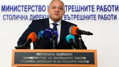 България изпраща днес три генератора за ток на границата с