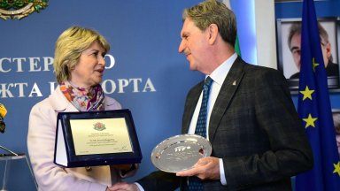 Шефът на световния тенис към министър Лечева: Федерацията и вие вършите чудесна работа