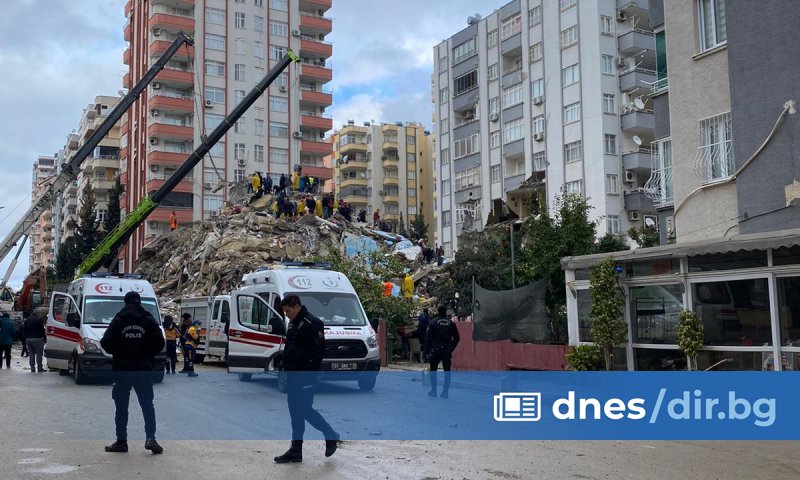 Земетресение с магнитуд 4,9 разлюля северозападния турски окръг Чанаккале. Трусът