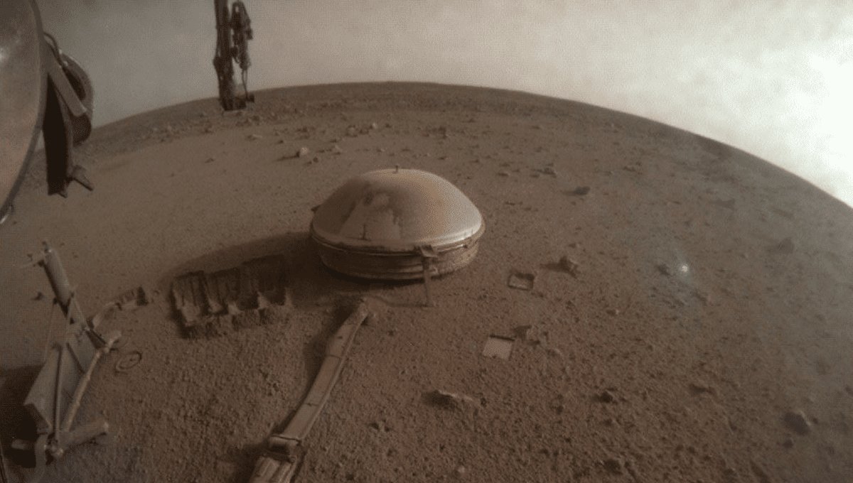 Последната снимка на сондата "ИнСайт" от Марс