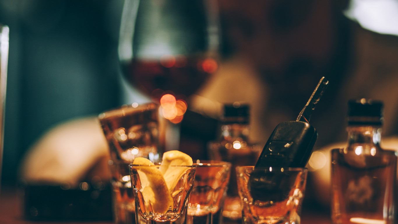 Сбогом на алкохола -  как да се научим да се забавляваме в трезво състояние