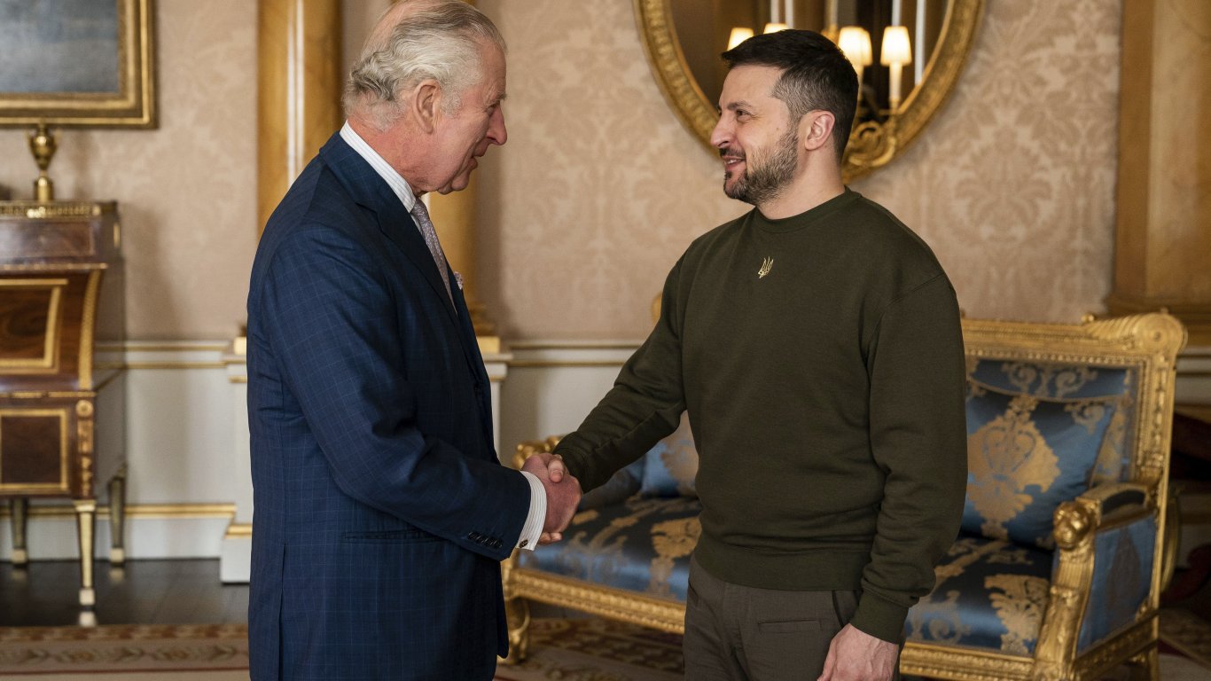 Зеленски се срещна с Чарлз III и каза в Уестминстър хол, че победата над Русия ще промени света