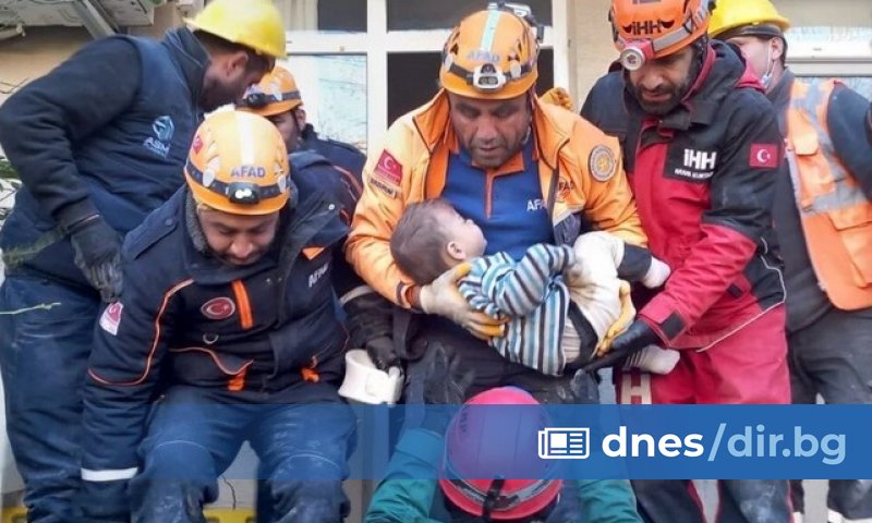 Чудеса до 82 час час от разрушителните земетресения разплака Турция