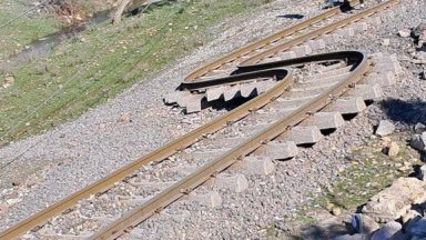 В резултат на земетресението Турция се е изместила с три