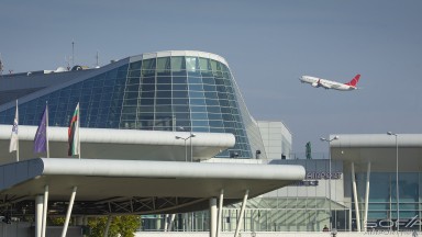 МВР проведе спецоперация на летището в София