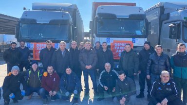 6 тира с помощи тръгнаха за Турция от Хасково a
