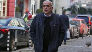 Ръководството на БСП предложи над 20 души за изключване от