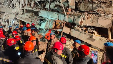 Силно земетресение разтърси днес Истанбул и по широкия район около Мраморно