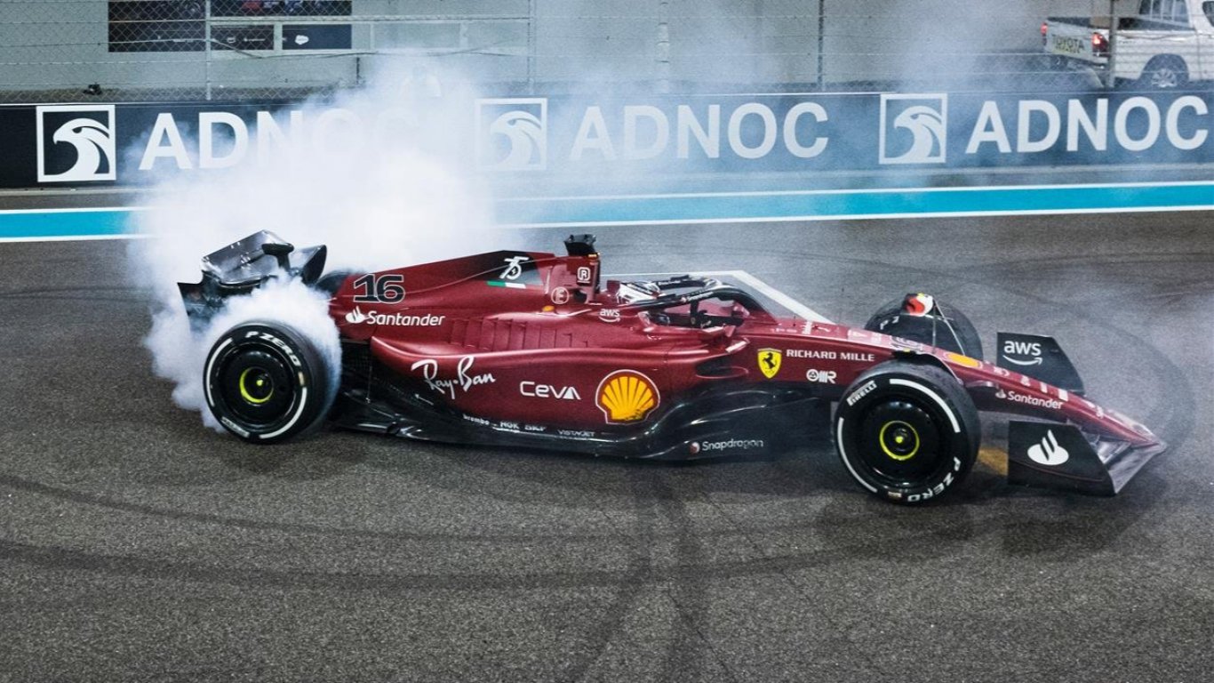 Ферари представи болида, с който ще атакува върха във Формула 1 (видео)