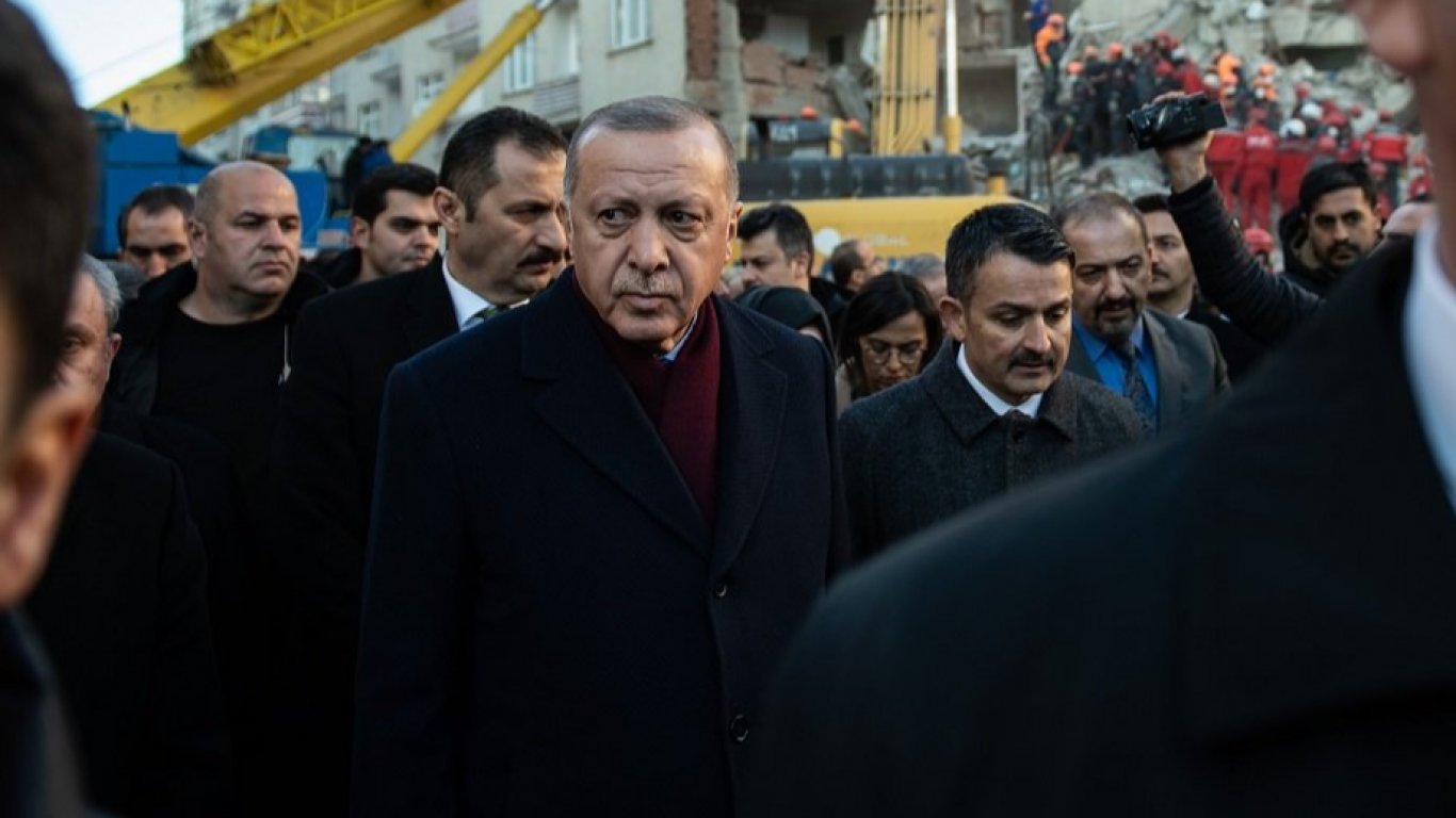 Ердоган се закани да изправи виновните за разрушенията пред закона