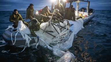 Разузнавателната общност в САЩ разглежда възможността трите мистериозни неидентифицирани обекта