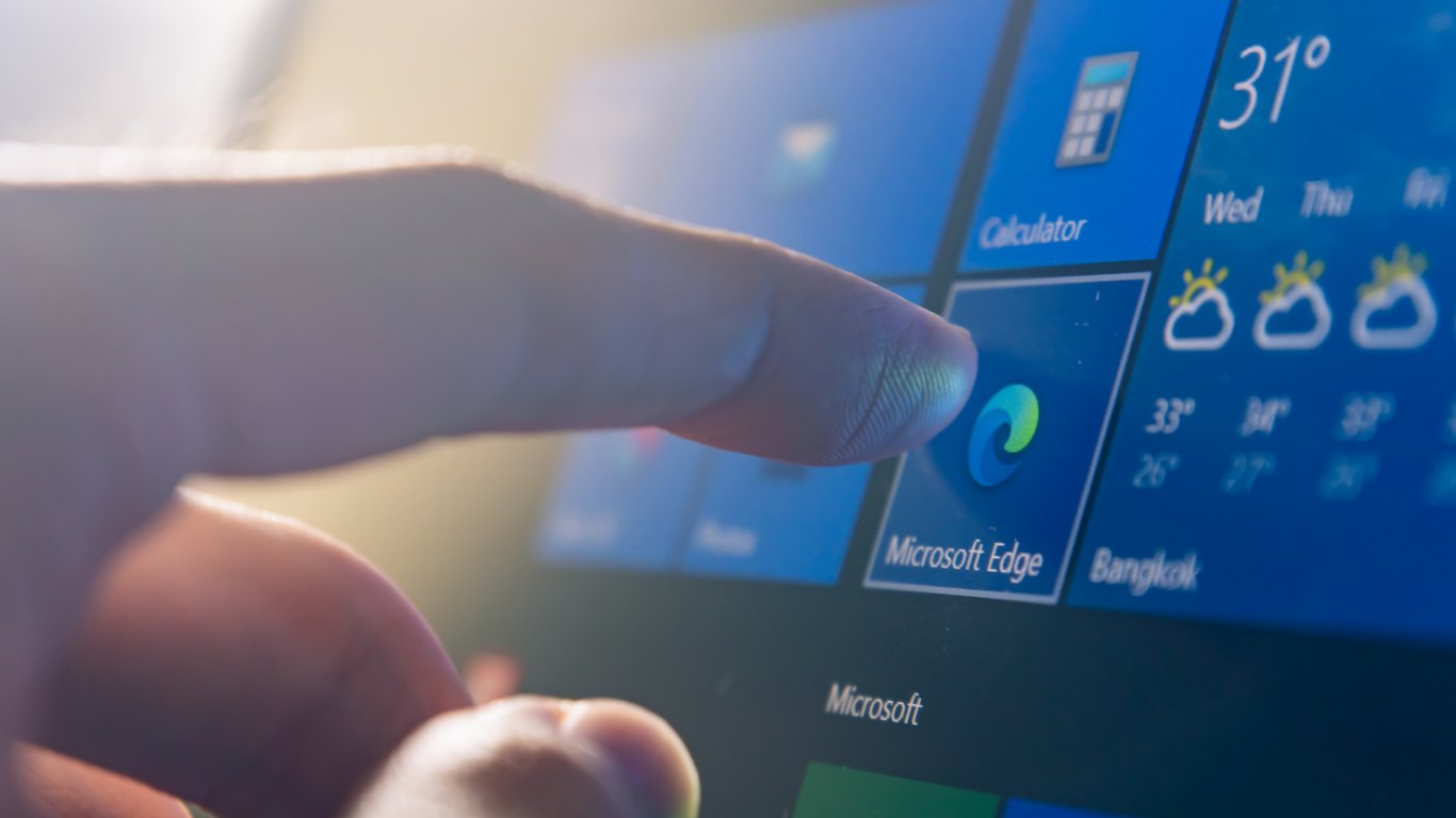 Обновлението на Windows 11 идва с нов бележник с табове и бот с изкуствен интелект