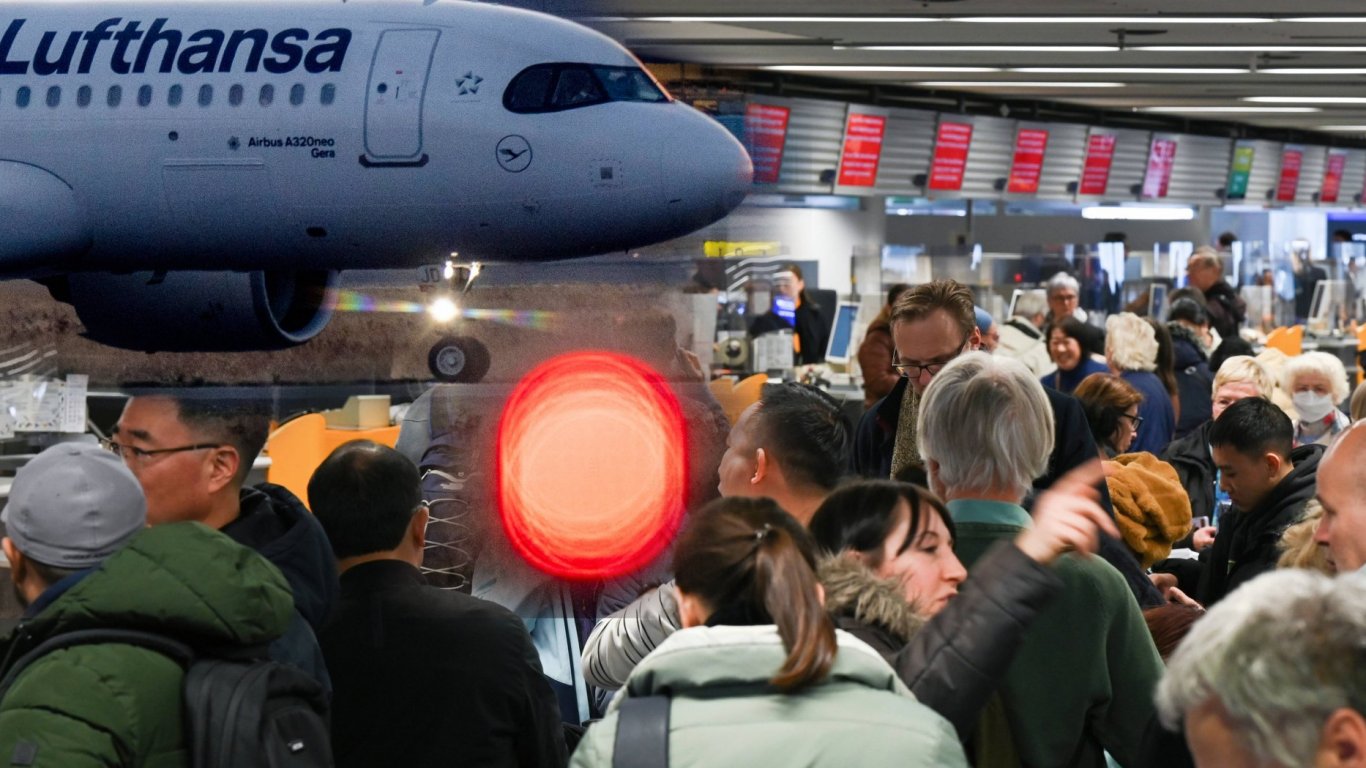 Заради прекъснат кабел и стачка: Lufthansa отменя стотици полети, включително от и до София