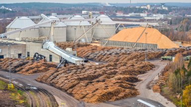 Ключови заводи спират работа заради високите цени на дървесината