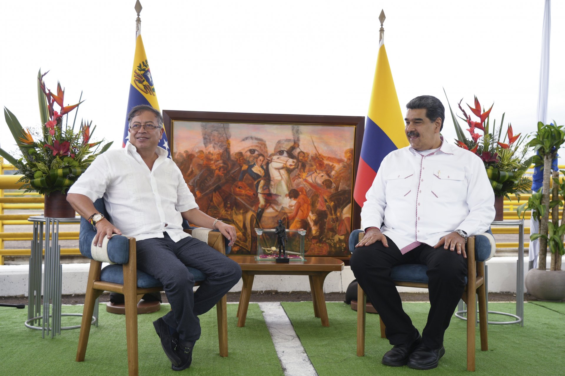 Президентите на Колумбия и Венецуела Густаво Петро и Николас Масдуро проведоха рестарища търговските отношения среща