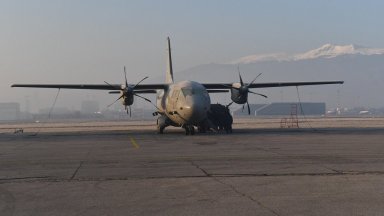 11 годишно дете с остра лимфобластна левкемия е транспортирано с военния