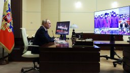 Владимир Путин обяви, че "Газпром" ще процъфтява: расте преносът за ЕС през "Турски поток" 