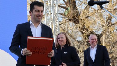 Коалиция Продължаваме промяната Демократична България внесе жалба в Административния