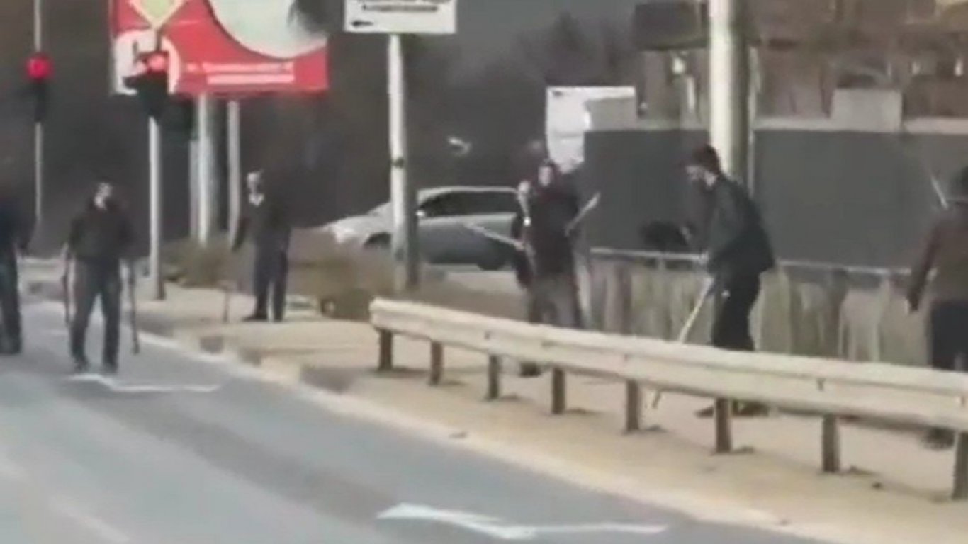 След масовия бой в Пловдив: Четирима са задържани, петима се издирват