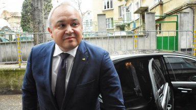 Министърът подчерта че заплахите представляват хибридни атаки те търсят популярност