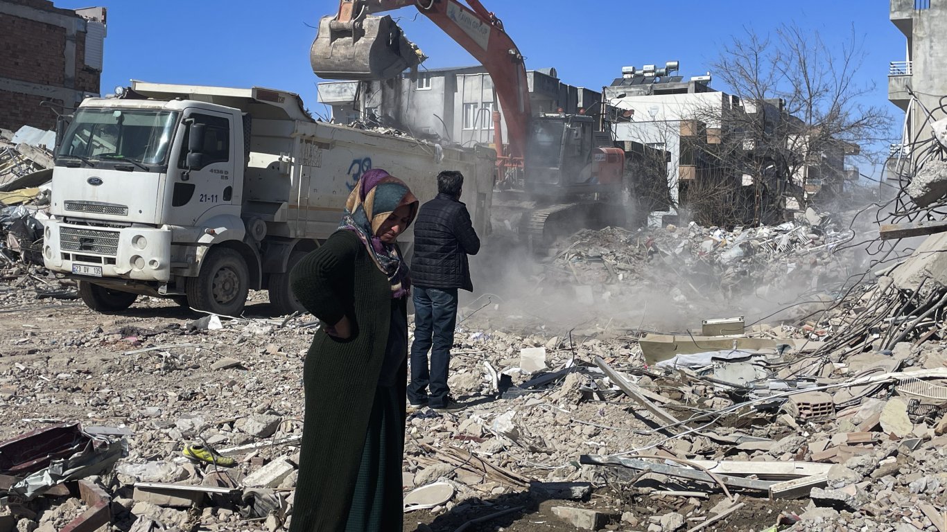 118 000 сгради са напълно разрушени при земетресенията в Турция