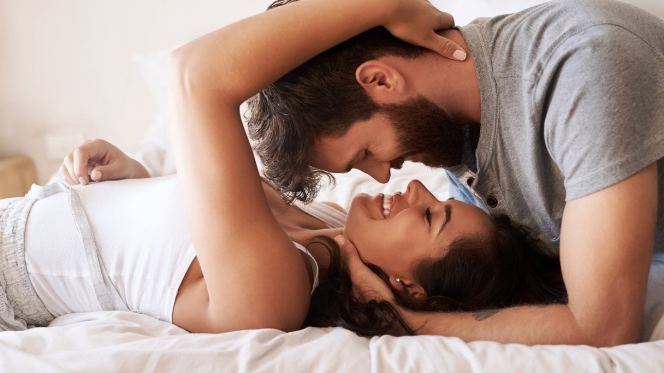6 зодиакални знака, които се целуват най- добре