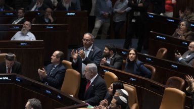 Израелският парламент гласува за приемане на спорния план за съдебна