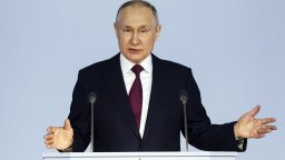 Владимир Путин: Не може да се разсъждава "в условно наклонение" дали Русия е трябвало да нахлуе в Крим