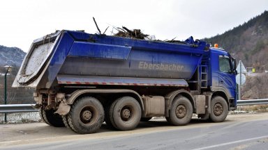 Седемнадесет хиляди обекта в Европа включително 2100 с опасни за