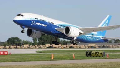 Boeing се готви да съкрати хиляди служители на фона на задълбочаващата се криза 