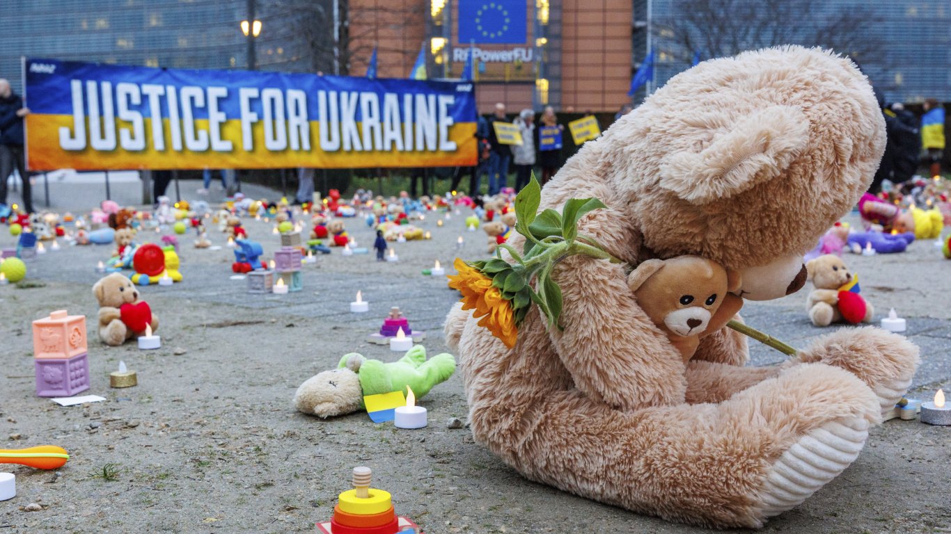 Киев пусна мобилно приложение за издирване на изчезнали във войната деца 