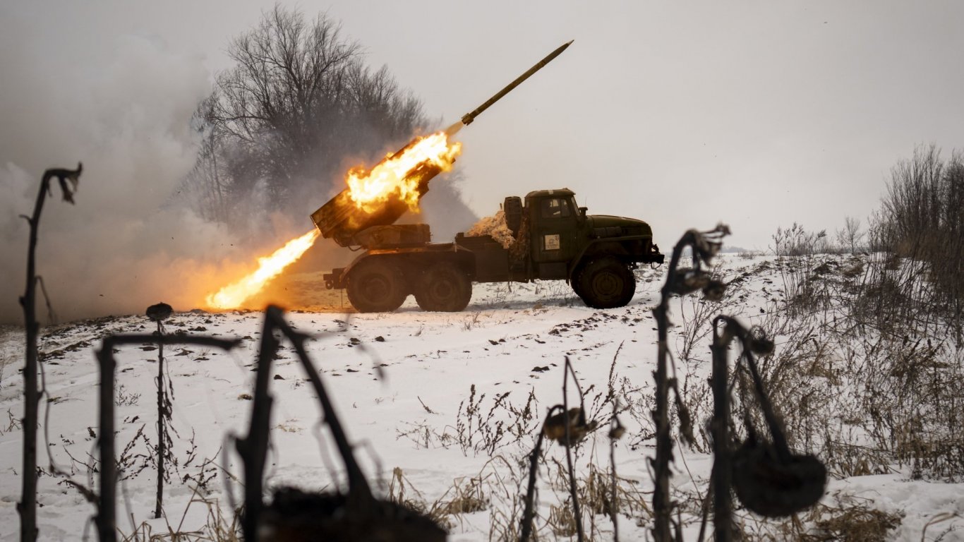 Украйна готви контраофанзива напролет, Киев отрича "Вагнер" да е превзел село Ягидне