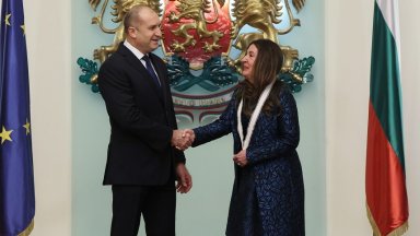 Президентът Румен Радев удостои американската посланичка у нас Херо Мустафа
