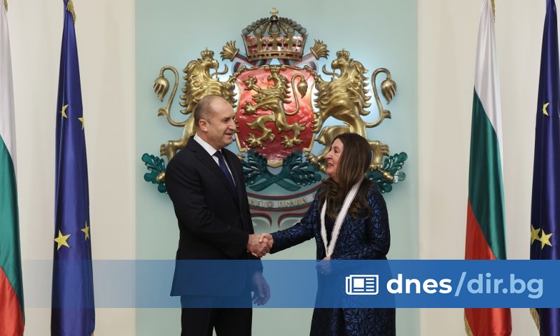 Президентът Румен Радев удостои американската посланичка у нас Херо Мустафа
