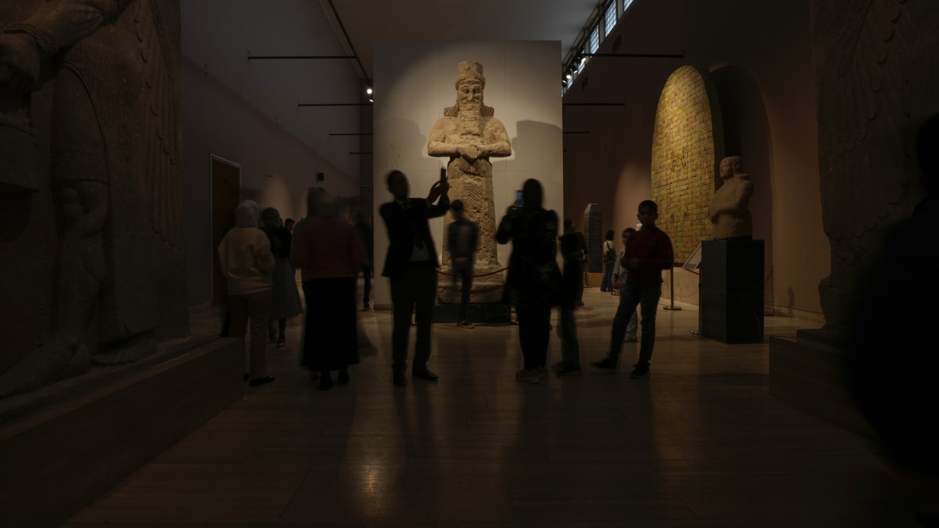 Ирак се връща към нормалния живот - музеят в Багдад отваря врати за безплатни посещения 