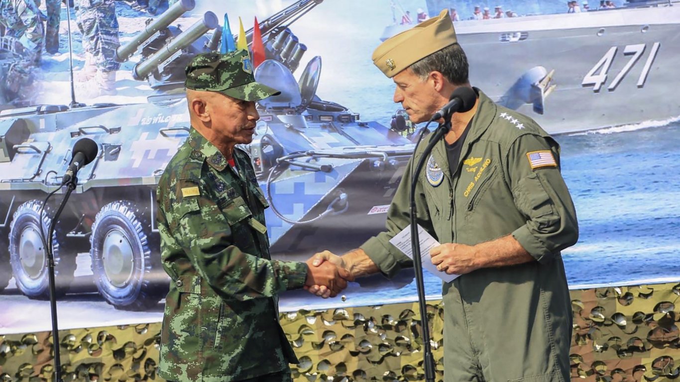Хиляди американски войници на учения "Златна Кобра" в Тайланд