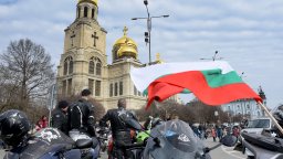 Спират движението по няколко варненски булеварда заради откриването на мотосезона в събота