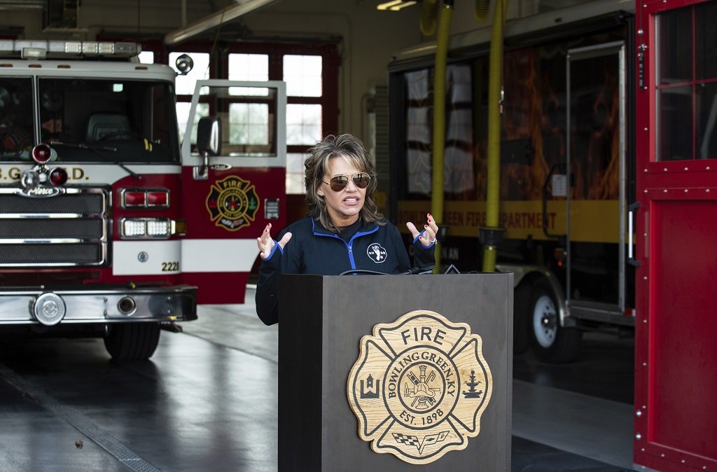  Първата кутия за бебета в Кентъки е сложена на постройката на пожарната работа. На фотографията: Моника Келси. 