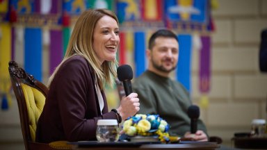 След като беше задействан сигналът за въздушно нападение президентът Володимир