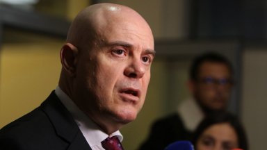 При разследването на изборните нарушения в момента се занимаваме с