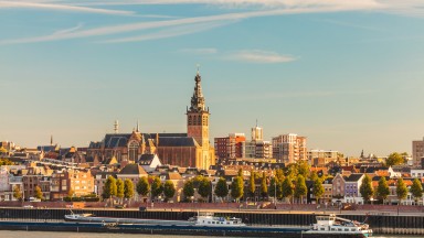 Как най-старият град на Нидерландия се превърна в най-прогресивния в Европа